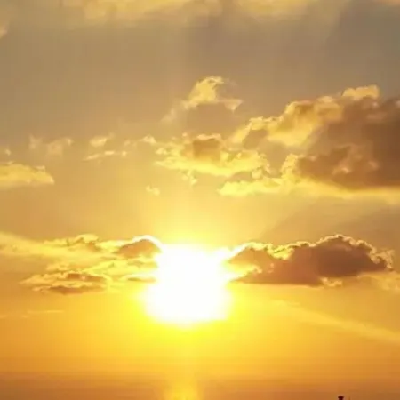 Panoramic Holidays 佩亚